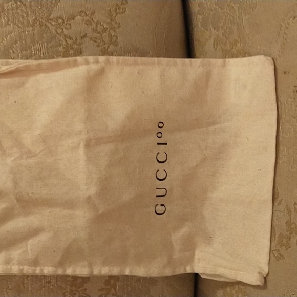 Women's small Gucci canvas bag. Pristine condition L 6 1/4  W 4" H 11" - Picture 1 of 5